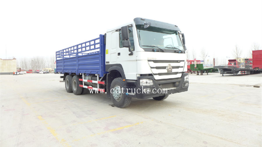 SINOTRUK HOWO 6X4 10 Wheeler Dropside Cargo Truck